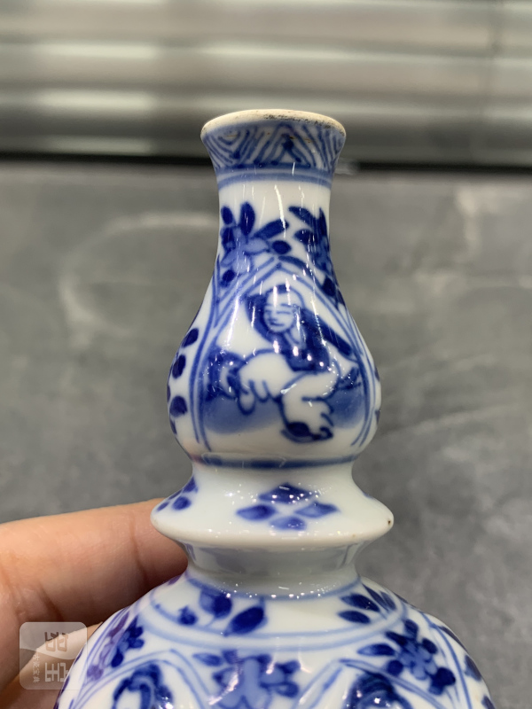 清康熙青花四美图瓜棱小葫芦瓶 - 图5